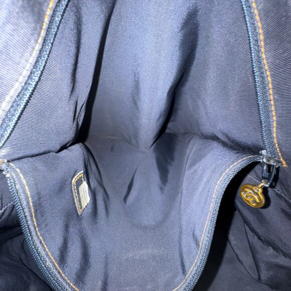 Chanel Vintage Denim Tote Bag - Picture 9 of 16